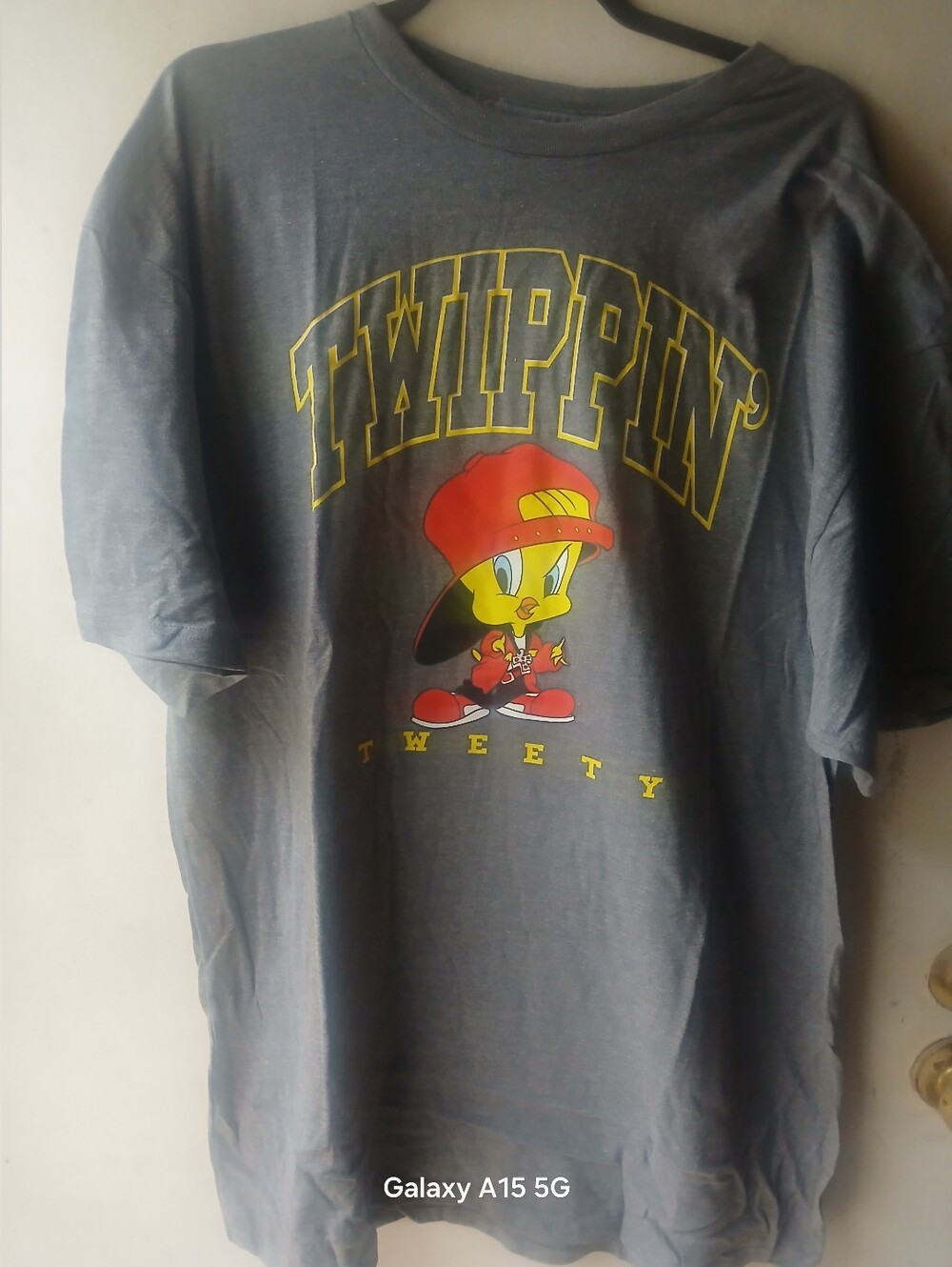 Warner Bros. Looney Tunes Heather Gray Graphic Tee